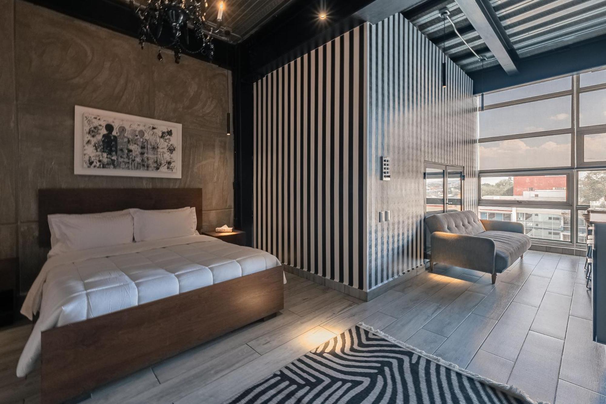 Appartement The Striped Loft Modern Elegance In A Centric Location